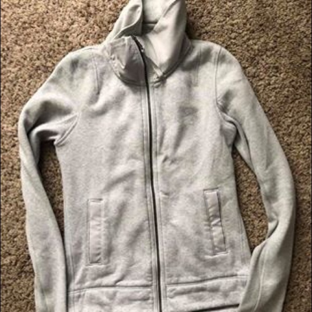 Lululemon En Route Jacket
